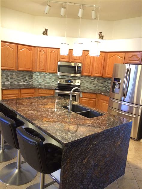 Photos of kitchen backsplash designs. #kitchen#granite#backsplash | Granite backsplash, Kitchen ...