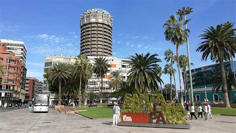 The minimal price of staying in santa catalina park apartment near beach is €79. Parque de Santa Catalina (Las Palmas de Gran Canaria) - ATUALIZADO 2020 O que saber antes de ir ...