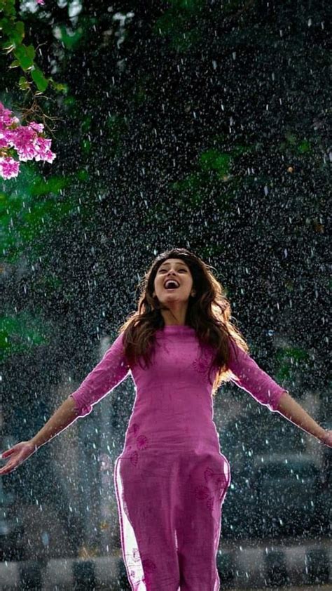 Rahasya Gorak Anushka Bollywood Heroína Hindi Kajal Rosas Lluvia