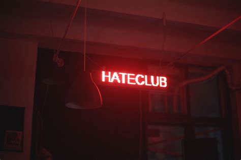 Are there any red aesthetic desktop wallpapers? 90 images about dark red aesthetics🌶 on We Heart It | See ...