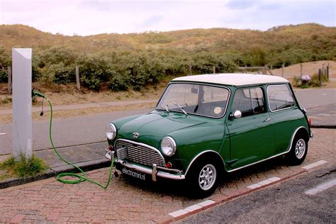 Vintage Meets Ev Revolution With An Electrified Classic Mini