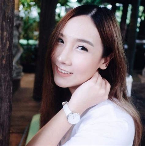 อดีตผู้จัดการอ้างชื่อ สวยทิพย์ แฝงตัวสมัครเป็นคนใช้ จั๊กจั่น จะสาดน้ำกรด!! เปิดประวัติ!! พิธีกรสาวคู่ "หญิงแย้" ในรายการโตแล้วแรดได้ ...