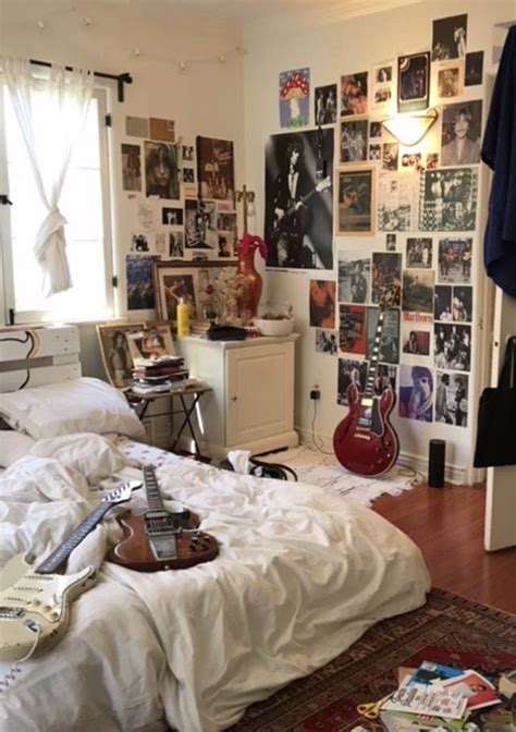 Aesthetic Bedroom Grunge In 2020 Retro Bedrooms Room Inspo
