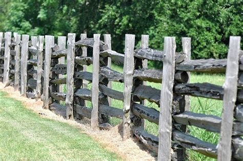 20 Old Wooden Fence Design Ideas To Decor Your Yard Wooden Fence