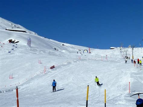 Lenzerheide is another great swiss resort that often goes under the radar of british skiers. Ski resort Arosa Lenzerheide - Skiing Arosa Lenzerheide