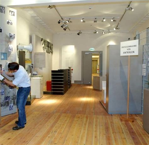 Wir möchten eine wohnung in lübeck oder umgebung kaufen ab 50m² bis maximal 120.000€. Das Willy-Brandt-Haus in Lübeck - Bilder & Fotos - WELT