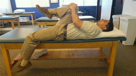 The muscle that keeps you from toppling over sideways. Stretch of the Week - Hip Flexor Stretch - AZOPT