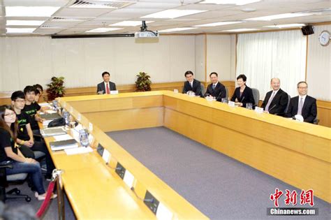 这段时间忙着筹备婚礼, 基本没有时间更新blog, 刚才登陆 web ui 看了一下, 我的 quickconnect id 被禁用了, 因此本文所提到的洗白方法应该是挂了, 如果各位菊苣有什么. 香港政府官员与学联代表会面 "占中"集会地直播【5】--港澳--人民网