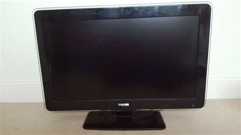 Philips 32 Inch Widescreen Hd Ready Lcd Tv With Freeview