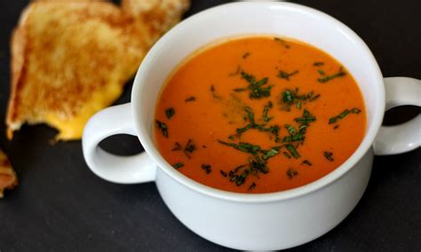 A simple, homemade soup made with fresh tomatoes is a perfect summertime treat when the best tomatoes are ripe in gardens and farmers' markets. Garden Fresh Tomato Soup {Freezer Meal}