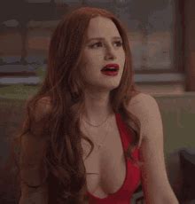 Madelaine Petsch Cheryl Blossom Gif Madelaine Petsch Cheryl Blossom