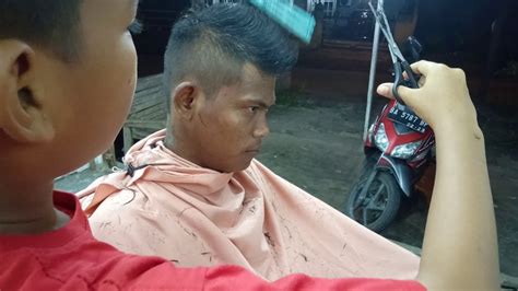 Check spelling or type a new query. Anak belajar potong rambut 2 - YouTube