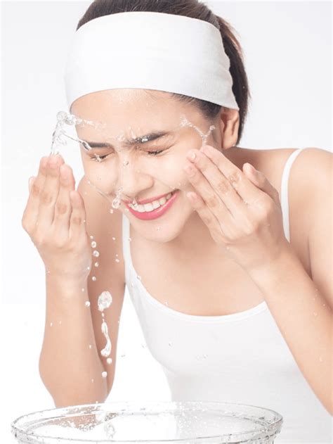 4 Benefits Of Mamaearth Ubtan Face Wash For Glowing Skin Mamaearth Blog