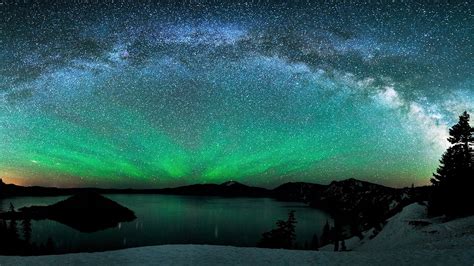 Aurora Borealis Over Winter Lake Full Hd 2k Wallpaper