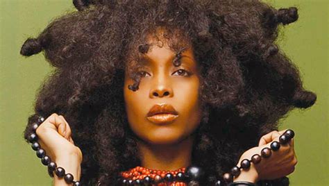 Erykah Badu S Window Seat Video Causes Controversy Hiphopdx
