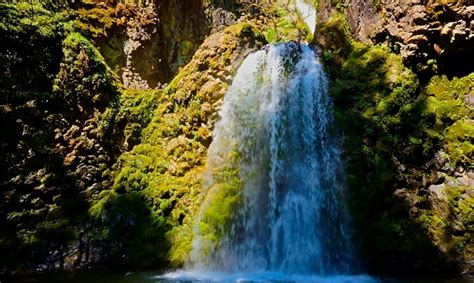 5 Must See Waterfalls Along The Rogue And Umpqua Rivers Travel Oregon