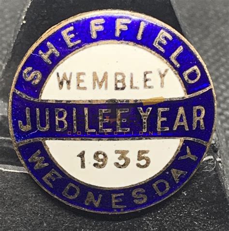 You genuinely think the pigs badge is better than ours, very strange coming from a wednesday fan. Old Wembley 1935 Sheffield Wednesday Football Club Enamel ...