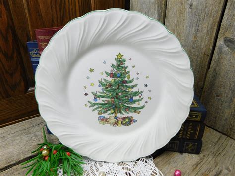 Set Of 4 Vintage Nikko Happy Holidays Christmas Dinner Plates Etsy