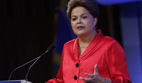 Rousseff se sintió indispuesta durante un acto retrasmitido en línea, pero su situación ha mejorado la expresidenta de brasil, dilma rousseff fue ingresada este lunes por la noche en un hospital en la. Dilma pede união ao PT e alerta contra 'golpistas ...