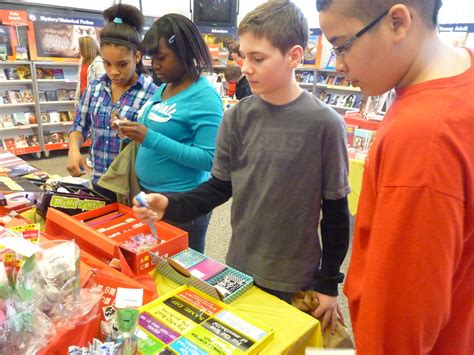 Susquehanna Twp Middle School Students Get Chance To Buy Books
