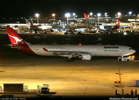 Vh Qpa Qantas Airbus A330 300 At Tokyo Narita Intl Photo Id 23742