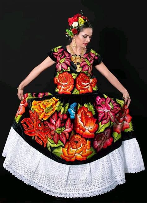 Gorgeous Oaxacan Dress Of Tehuana And Huipiles Etsy Mexican Outfit