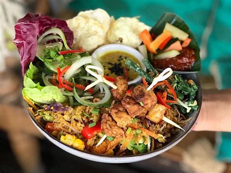 The 7 Best Places for Vegan Food In Bali