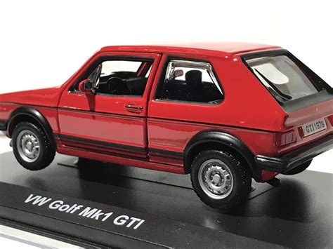 Volkswagen Golf Mk1 Gti 132 Scale Model Toy Collectors Childs Present