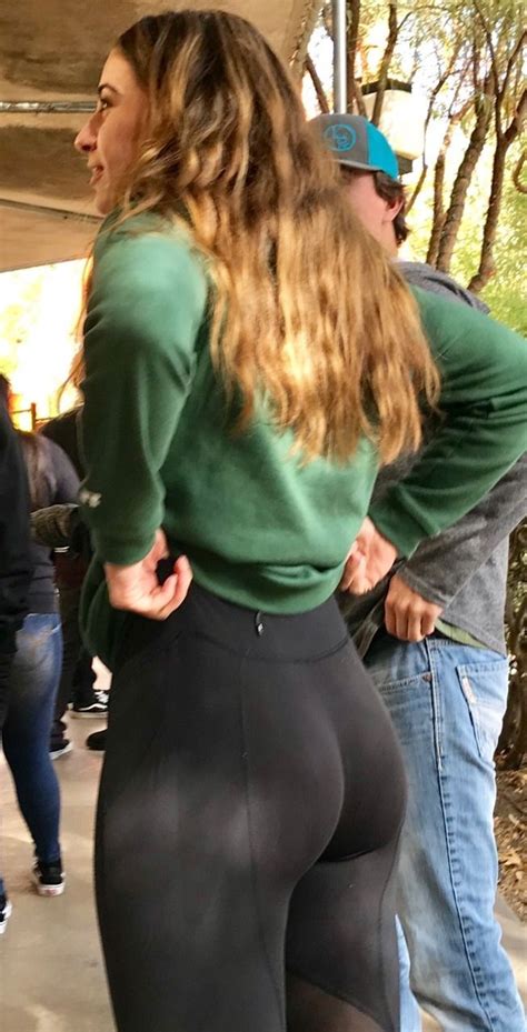 yoga pants creepshots panosundaki pin