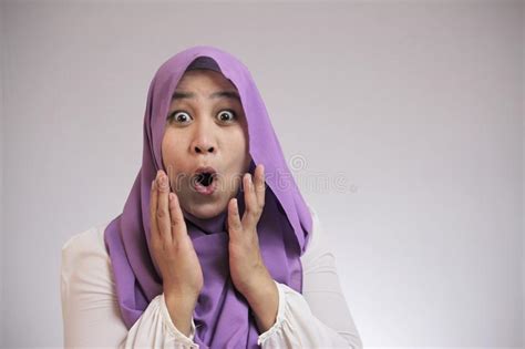 Cute Muslim Lady Shows Shocked Surprised Face With Open Mouth Stock Image Image Of Close Open