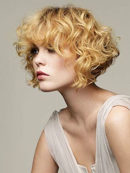 Great Short Curly Haircut Ideas For Round Faces