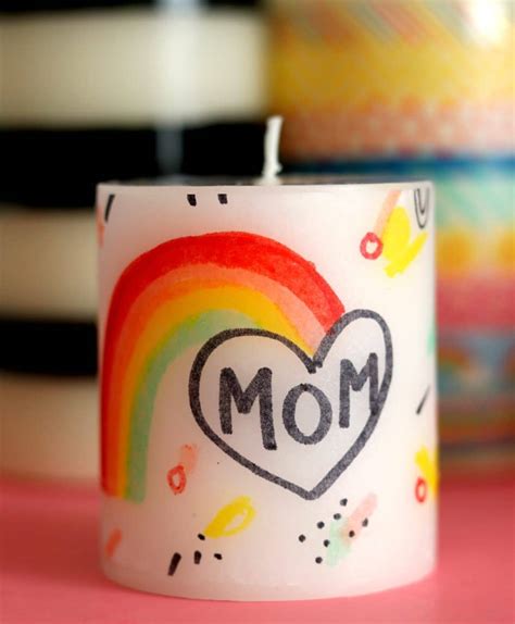 Diy A Custom Candle Great Mother S Day T A Girl And A Glue Gun