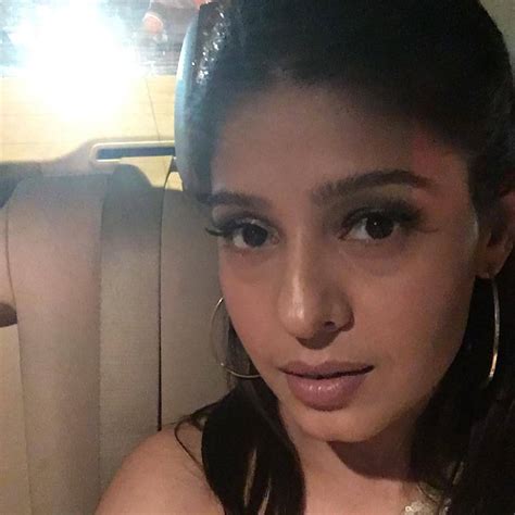 Sunidhi Chauhan Net Worth Height Weight Age Affairs Wiki Facts