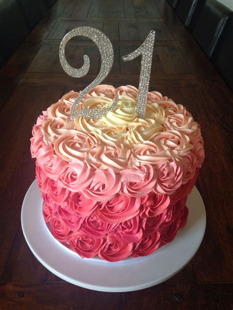 Need some ideas for a girl's birthday party? Best 25+ 19th birthday cakes ideas on Pinterest | 21 ...