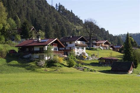 Gasthaus und hotel in wallgau in der alpenwelt karwendel, oberes isartal in bayern. Ferienwohnungen Berwein - Ferienwohnung Karwendel in ...