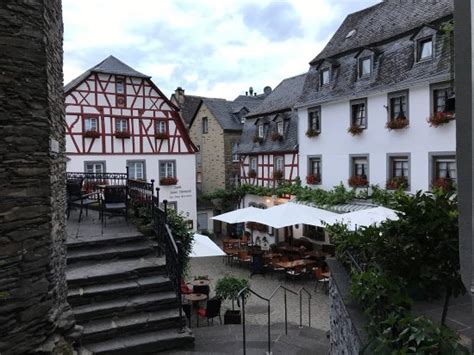 Placed just off metternich castle, hotel haus lipmann beilstein comprises 12 rooms with views of the square. Hotel Haus Lipmann - UPDATED 2017 Prices & Inn Reviews ...