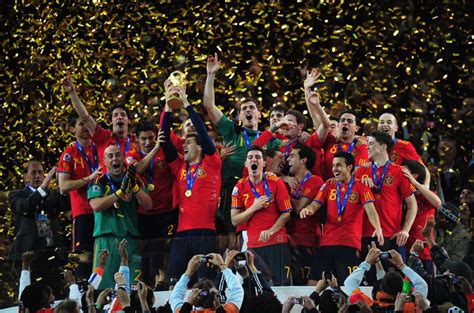 España y portugal apuestan por la organización del mundial de fútbol de 2030. La estrella de la selección española de fútbol cumple diez ...