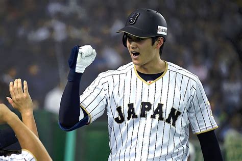 Shohei Ohtani Is Signing With The Los Angeles Angels