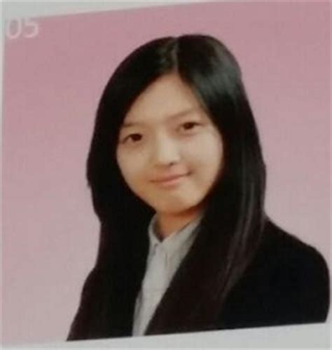 She is a member of gugudan's subunits oguogu and semina. Appreciation AOA Childhood Pictures - Celebrity Photos ...