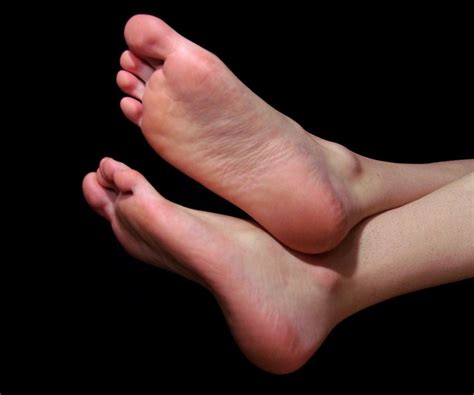 Cold Feet Swelling 8 Signs You Shouldnt Ignore Canadian Podiatric Medical Association