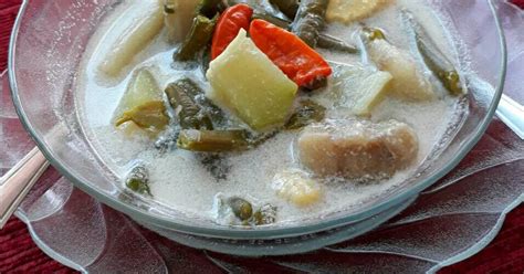 Sayur lodeh jadi favorit banyak orang, resep sayur lodeh dengan cita rasa masakan rumah ini dijamin bikin makan makin lahap. Resep Sayur lodeh bumbu iris oleh Pratiwi Pramuharsih ...