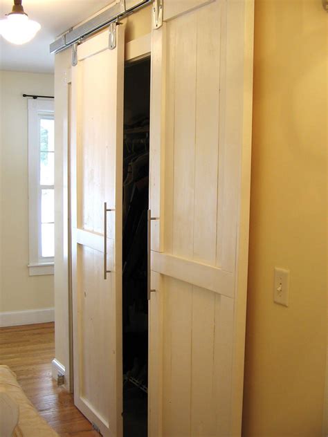 Barn doors are quite versatile and can be used in any type of rooms. Elegant Sliding Barn Door | Room door design, Barn door ...