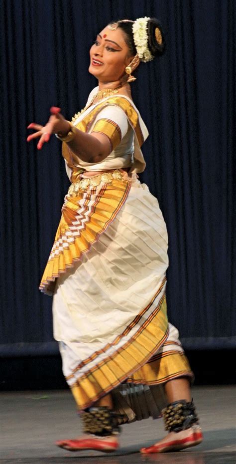 Mohini Attam Kerala Hinduism And Temple Dance Britannica