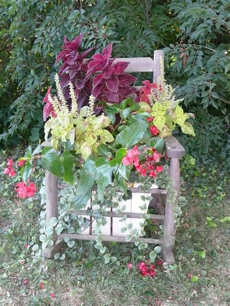 Memorial day weekend marked the unofficial start of summer, and what better way to ring in the new season than with a party that makes the most of the rising temperature and balmy nights? 11 best images about memorial garden on Pinterest ...