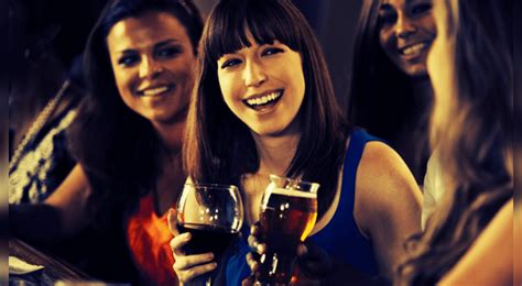 ¿por Qué Las Mujeres Que Toman Alcohol Son Más Inteligentes Aweita