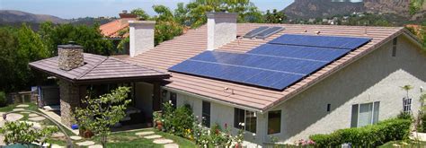 Solar panels promise to lower your electricity bill by supplementing the energy you buy from the local power company. Solar Panels | Solar Panels for Home | Sunrun