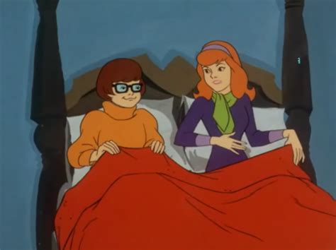Scooby Doo Photo Velma And Daphne In Bed Daphne And Velma Daphne