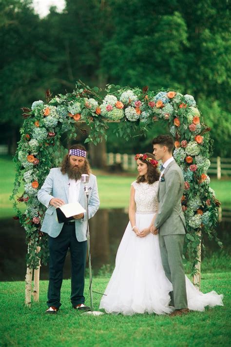 Exclusive John Luke And Mary Kates Duck Dynasty Wedding Duck