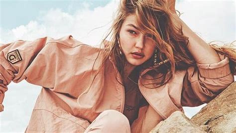 Ide dekorasi rumah untuk referensi anda. Intip Dekorasi Rumah ala Gigi Hadid yang Unik dan Penuh Warna