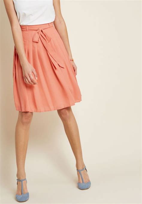 Purely Pretty Pleated Skirt In Coral Modcloth Coral Skirt Outfits